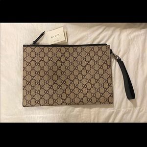 100% authentic Gucci clutch